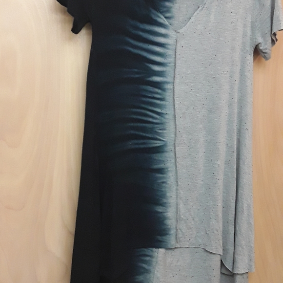 Grey Blue Boho Split Tone Ombre Tie Die V Neck Asymetrical Boho Top - Picture 6 of 8